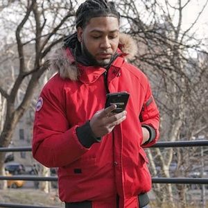 Meet your Posher, Delvis